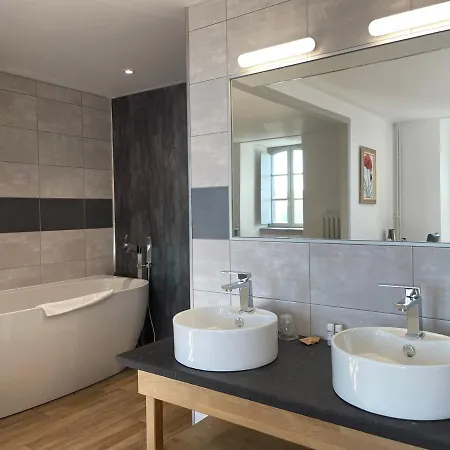 Hotel Logis Ancien Grand Seminaire Saint-Flour (Cantal)