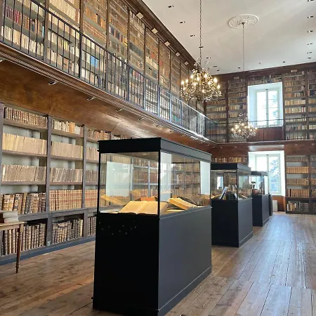 Logis Ancien Grand Seminaire * Saint-Flour (Cantal)