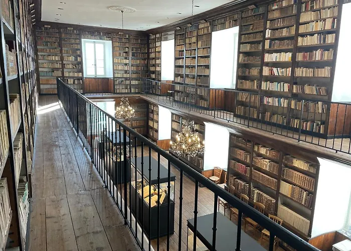 Hotel Logis Ancien Grand Seminaire *